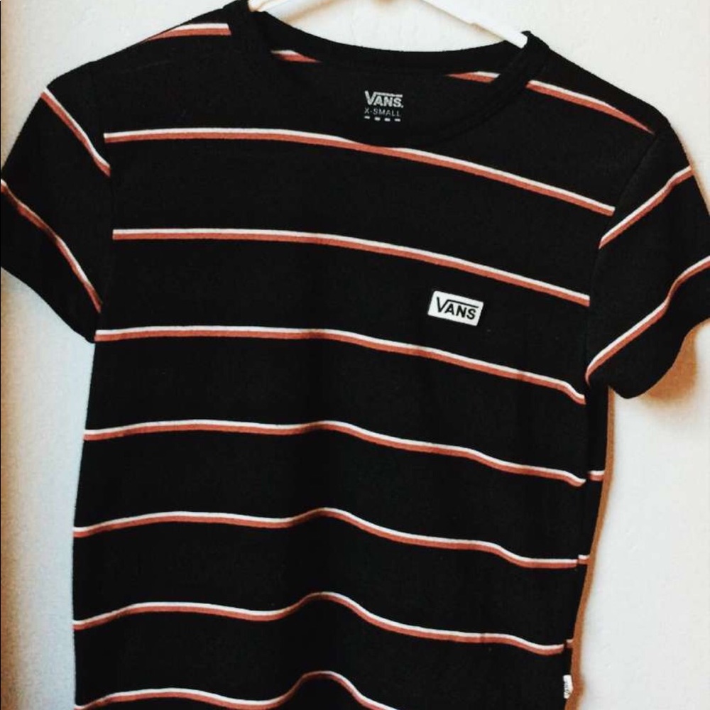 A stripped trendy Vans tee shirt! :)